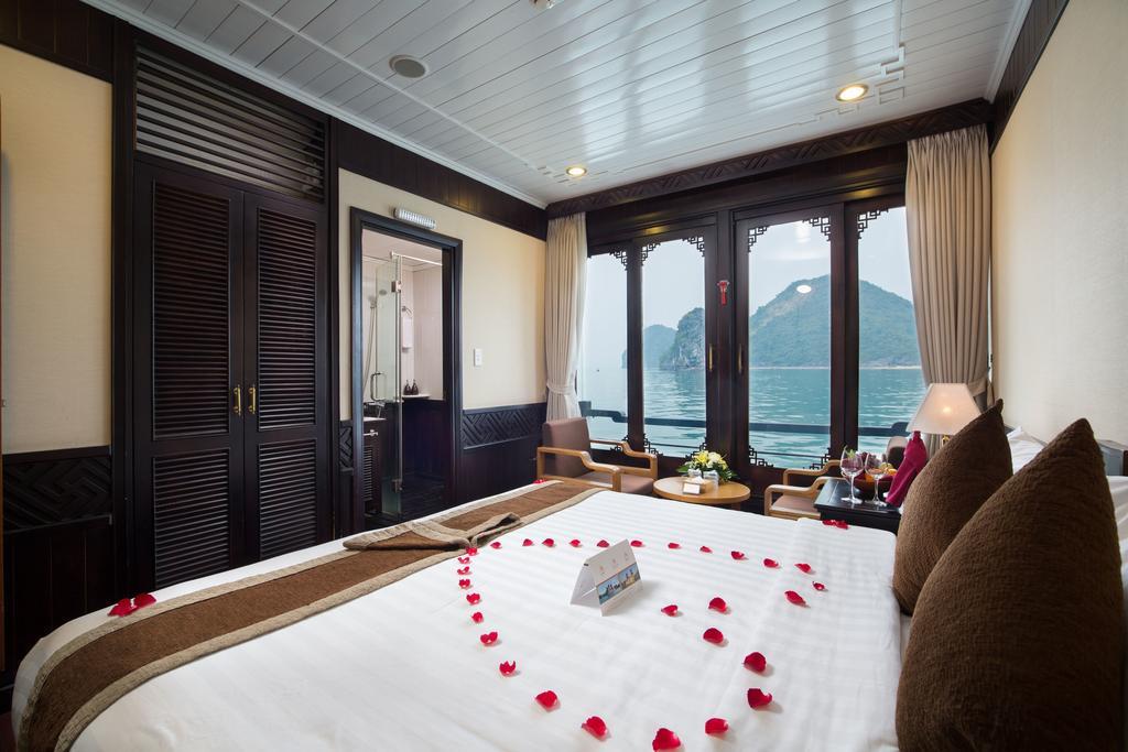Halong Glory Legend Cruise Hotel Ha Long Exterior photo