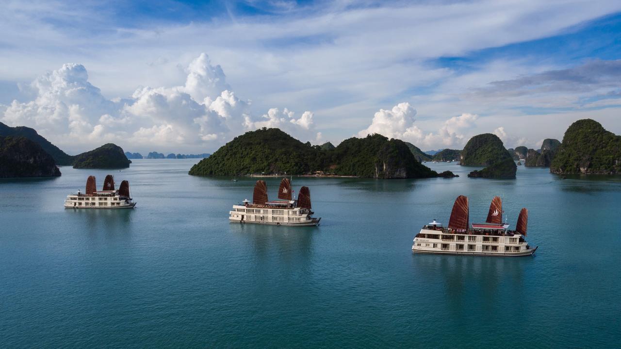 Halong Glory Legend Cruise Hotel Ha Long Exterior photo