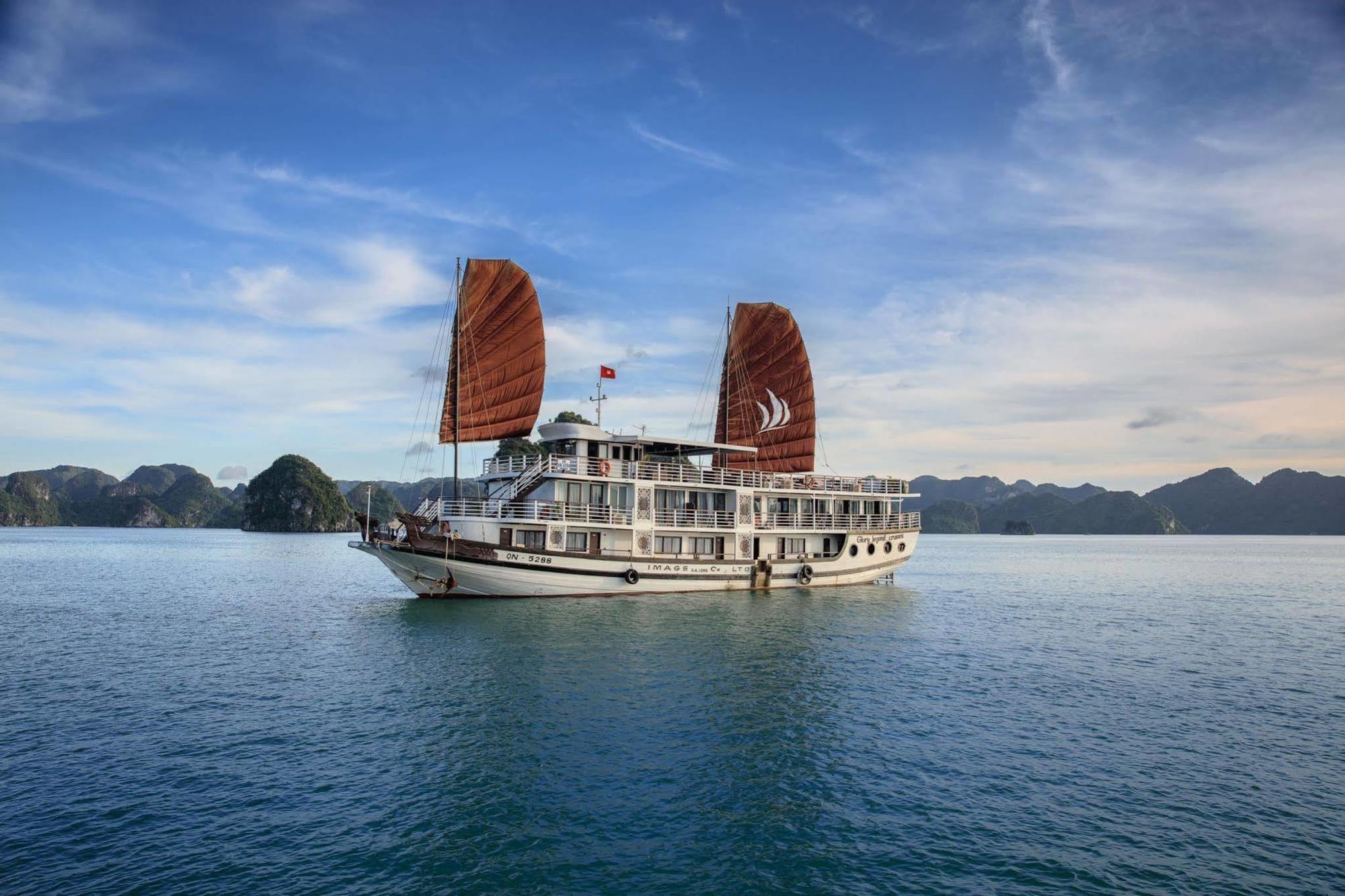 Halong Glory Legend Cruise Hotel Ha Long Exterior photo