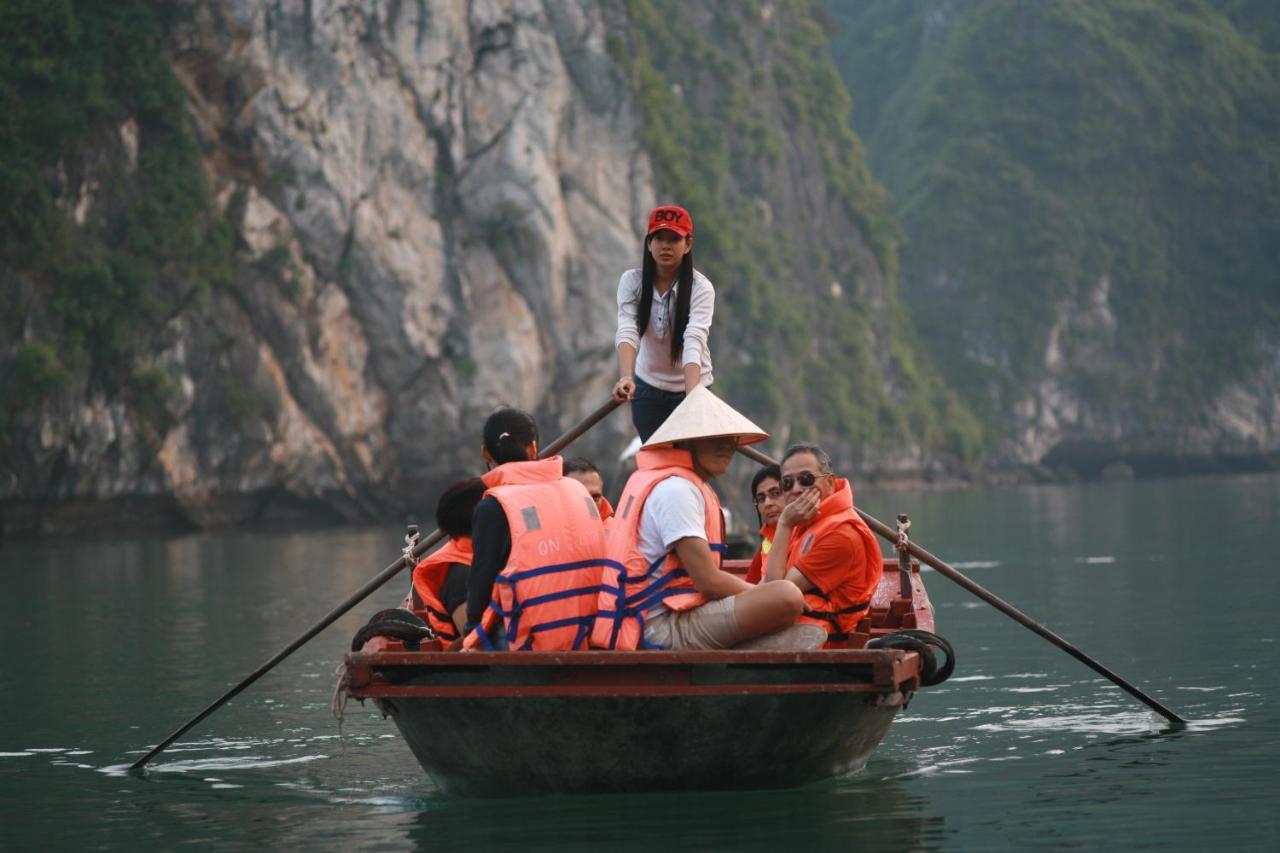 Halong Glory Legend Cruise Hotel Ha Long Exterior photo